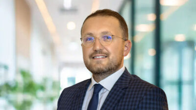 Esad Sivri, Türkiye’de kurumsal iletişim, dijital itibar, marka yönetimi ve
