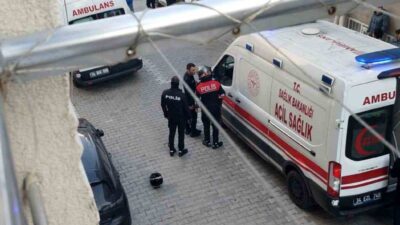Esenyurt’ta meydana gelen olayda, motosiklet kullanan saldırganlar, birini silahla vurdukları