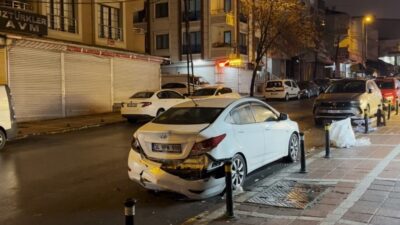 İstanbul Esenyurt’ta bir hafif ticari aracın sürücüsü, seyir halindeyken direksiyon