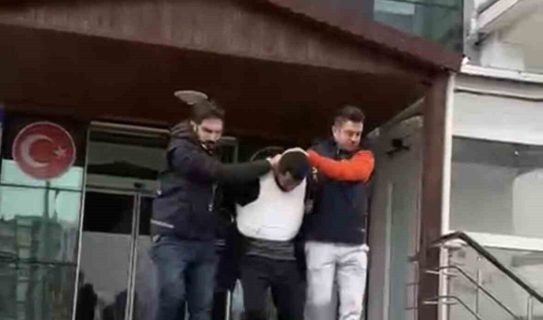 Kahta ilçesinde eşini sokak ortasında öldüren ve ardından polis ekiplerince
