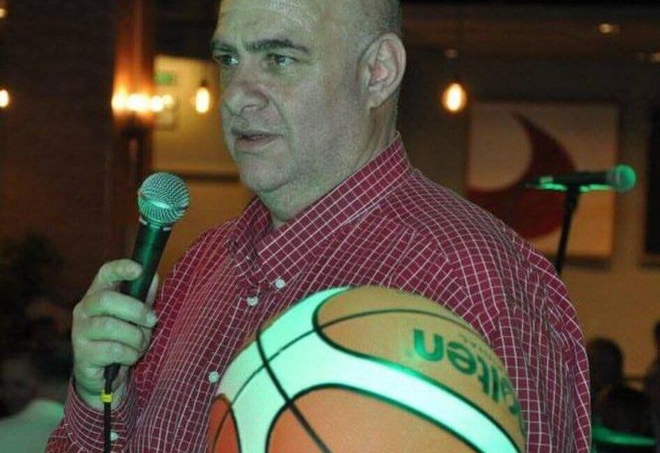 Eski milli basketbolcu ve iş insanı Kemal Baksi, İzmir’in Karşıyaka