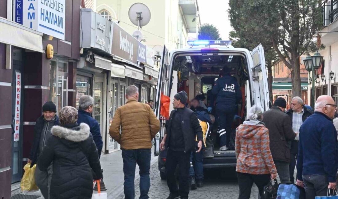 Eskişehir’de bir vatandaş, hamamda düşerek omzunu çıkardı ve hemen ambulansla