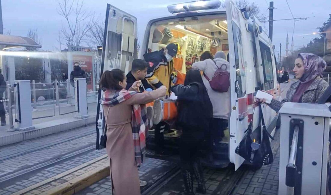 Eskişehir’de bir lisede öğrenciler arasında yaşanan kavgada çok sayıda öğrenci