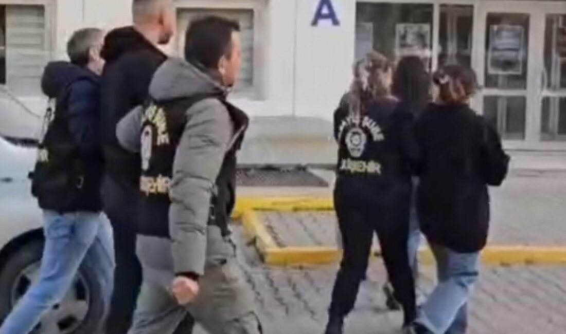 Eskişehir’de bir evden 15 gram altın çalındıktan sonra, 2 kadın