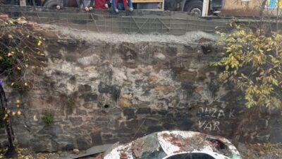 Eyüpsultan ilçesinde bir inşaat çalışmasında beton pompasının devreye girmesi sonucu