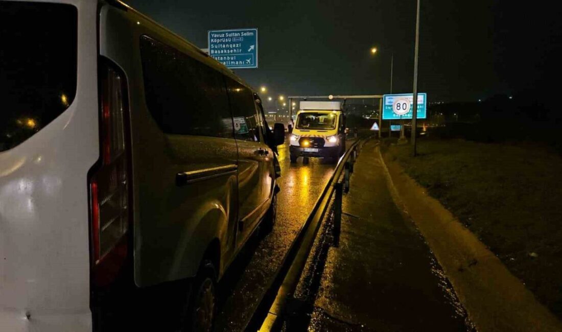 Eyüpsultan’da yoğun yağmur nedeniyle meydana gelen zincirleme kazada 7 araç