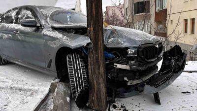 Nevşehir’de meydana gelen bir trafik kazasında, buzlanma sebebiyle kontrolünü kaybeden