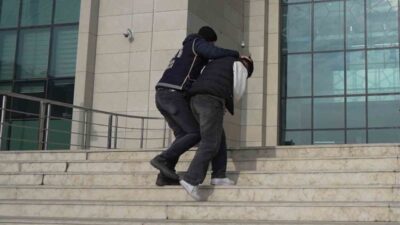 Kırıkkale’de geçtiğimiz günlerde bir gencin parasını zorla alıp kişisel görüntülerini