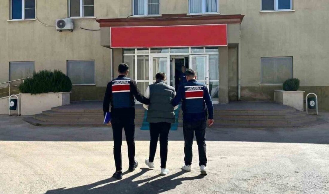 Gaziantep’te çeşitli suçlardan dolayı 11’er yıl hapis cezası almış 3