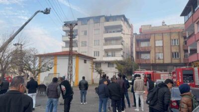 Gaziantep’te 8 Şubat Mahallesi’nde bulunan 4 katlı bir apartmanın teras