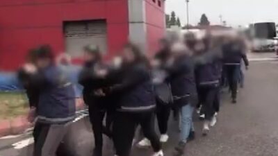 Gaziantep ilinde polis ekipleri tarafından gerçekleştirilen operasyonda yakalanan 21 şüpheliden