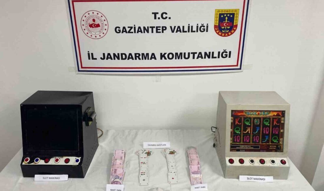 Gaziantep’te yapılan bir operasyonda, jandarma ekipleri bir iş yerinde kumar