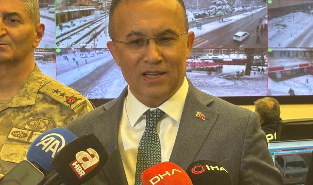 Gaziantep Valisi Kemal Çeber, kente yağan kar ve yılbaşı hazırlıkları