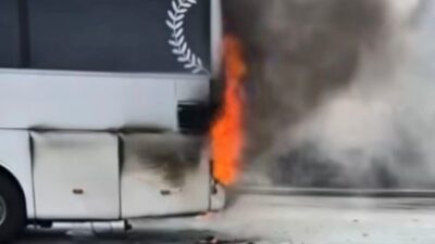 Nurdağı ilçesinde bir yolcu otobüsünde çıkan yangın itfaiye ekipleri tarafından