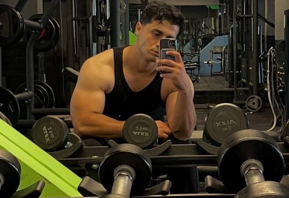Aydın’ın Söke ilçesinde, 29 yaşındaki genç bir sporcu evinde hayatını