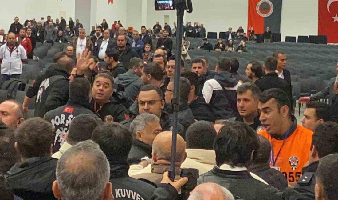 Gençlerbirliği’nin Olağanüstü Genel Kurulu’nda olaylar çıktı. Ankara’daki ATO Congresium’da gerçekleştirilen