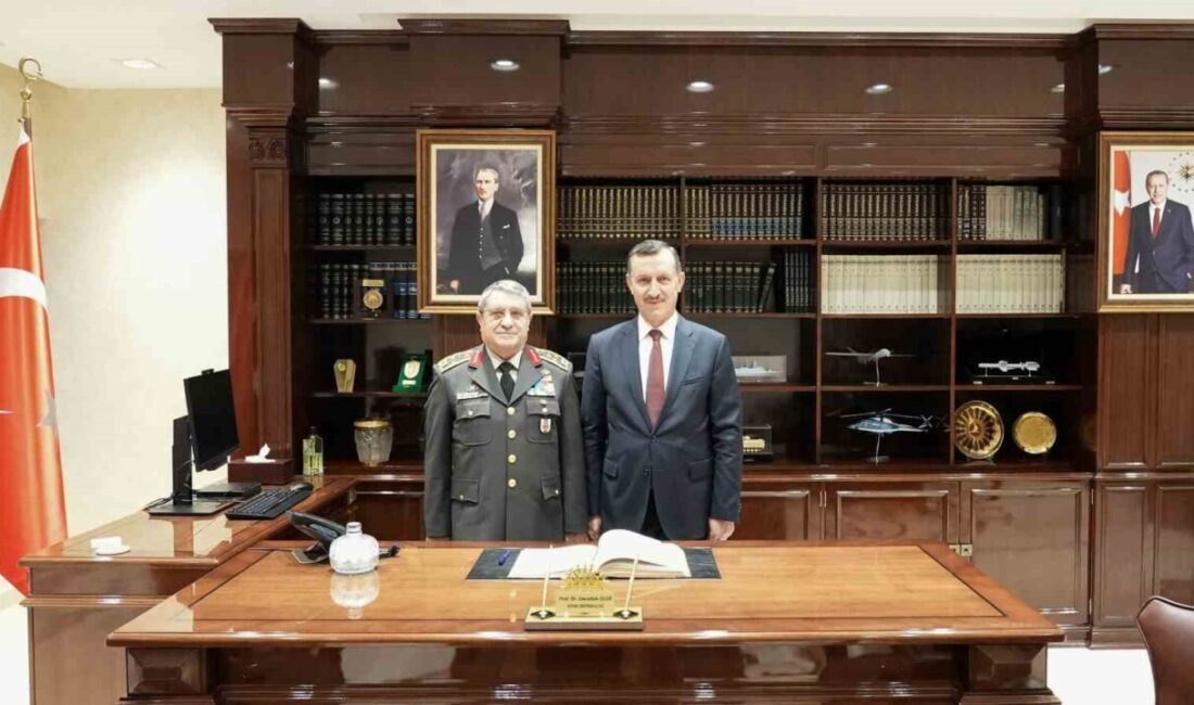 Türk Genelkurmay Başkanı Orgeneral Selçuk Bayraktaroğlu, Suudi Arabistan’ın başkenti Riyad’a