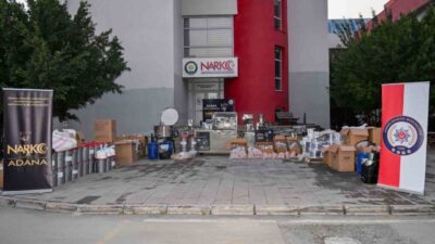 Adana’da bir geri dönüşüm merkezi ile birlikte 2 iş yeri