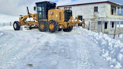 Giresun genelinde devam eden şiddetli kar yağışı özellikle yüksek rakımlı