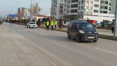 Kastamonu’da, Rauf Denktaş Caddesi üzerinde meydana gelen bir kaza sonucunda,