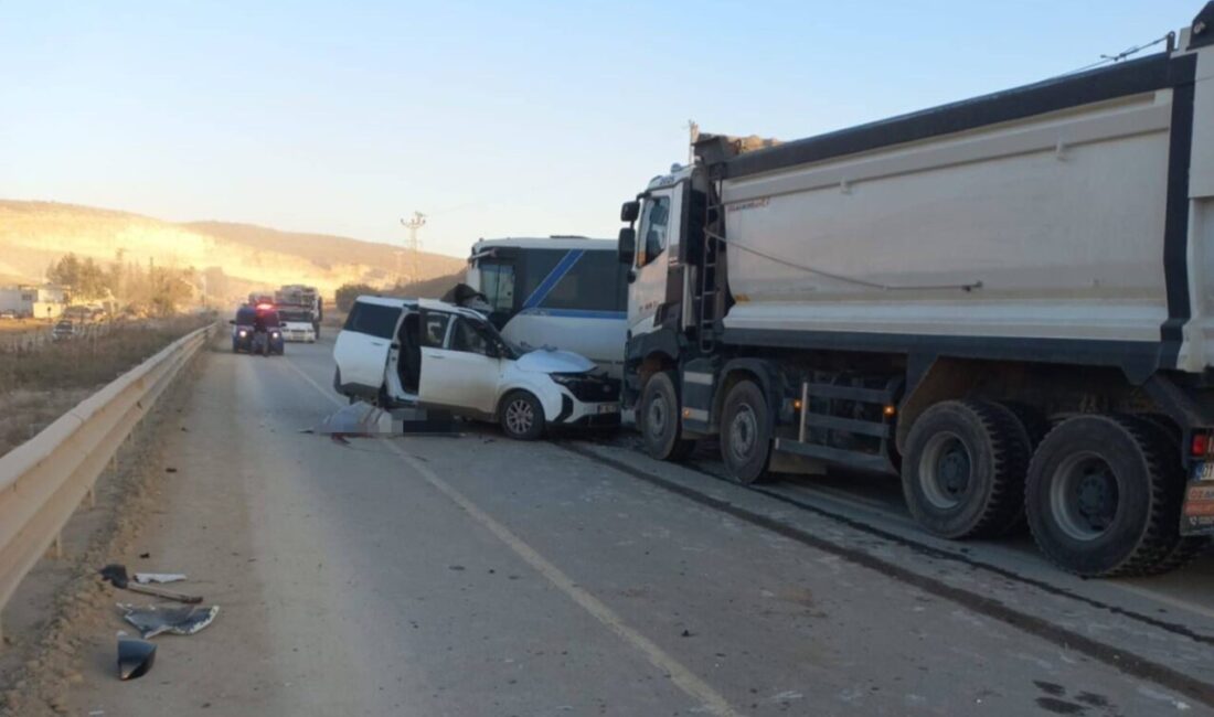 Mersin’in Tarsus ilçesinde meydana gelen trafik kazasında bir kişi hayatını