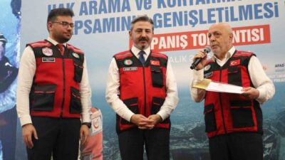 Sendikaların gücünü vurgulayan Hak İşçi Sendikaları Konfederasyonu (HAK-İŞ) Genel Başkanı