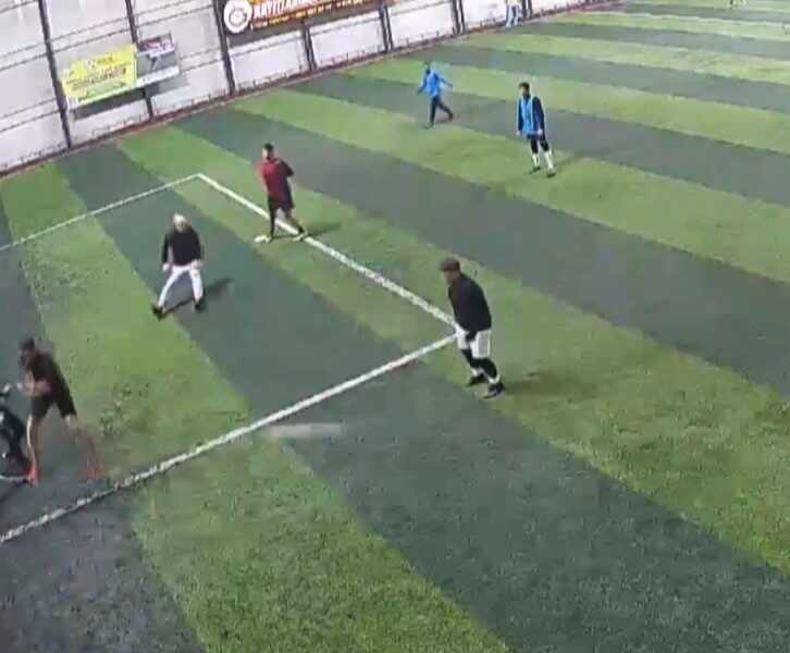 Kahramanmaraş’ta bir futbol maçı sırasında aniden hayatını kaybeden bir kişinin