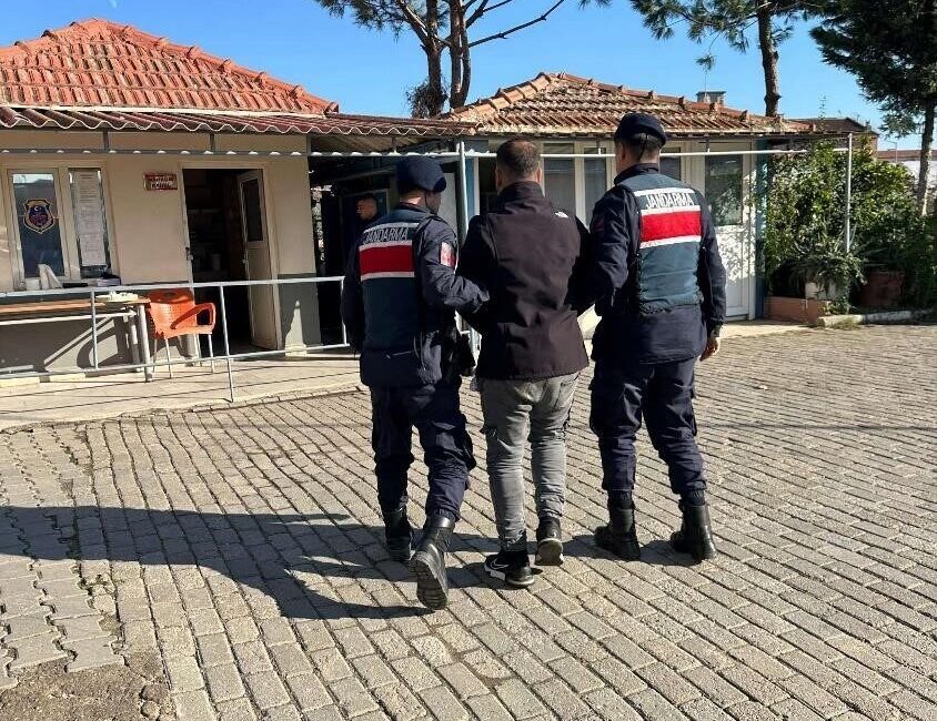 Aydın’ın Efeler ilçesinde 23 yıl hapis cezasıyla aranan bir kişi,