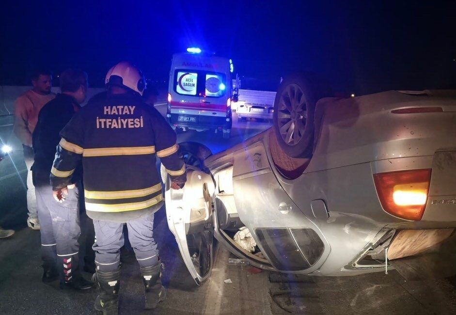 Hatay’ın Hassa ilçesine bağlı Girne Mahallesi mevkiinde meydana gelen trafik