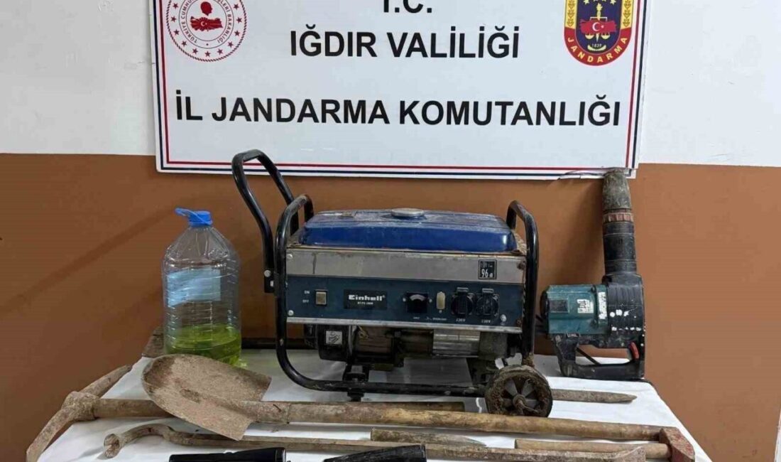 Iğdır ilinde jandarma tarafından gerçekleştirilen kaçak kazı operasyonunda 4 şüpheli