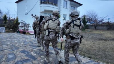Iğdır’da uyuşturucu ticaretine yönelik düzenlenen operasyonda 7 kişi gözaltına alındı.