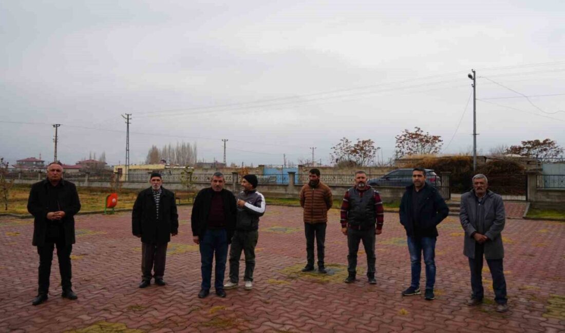 Karaağaç Mahallesi sakinleri, Iğdır’da doğalgaz çalışmalarının yarıda kesilmesine karşı tepkilerini
