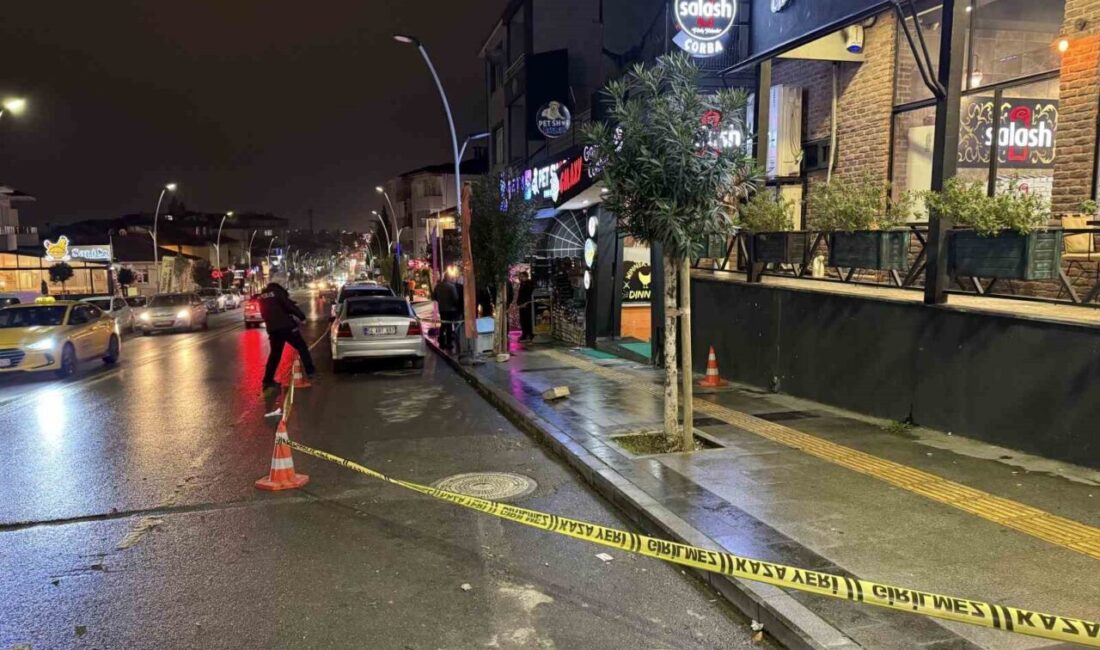 Sakarya’nın Serdivan ilçesinde iki esnaf arasında çıkan silahlı çatışmada bir