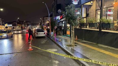 Sakarya’nın Serdivan ilçesinde iki esnaf arasında çıkan silahlı çatışmada bir