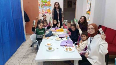 Kırşehir Kent Konseyi tarafından düzenlenen bir etkinlikte, ilkokul öğrencilerine diş