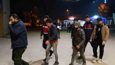 Bursa’nın İnegöl ilçesinde Jandarma Komutanlığı ekipleri, kırsal Cerrah Mahallesi’ndeki bir
