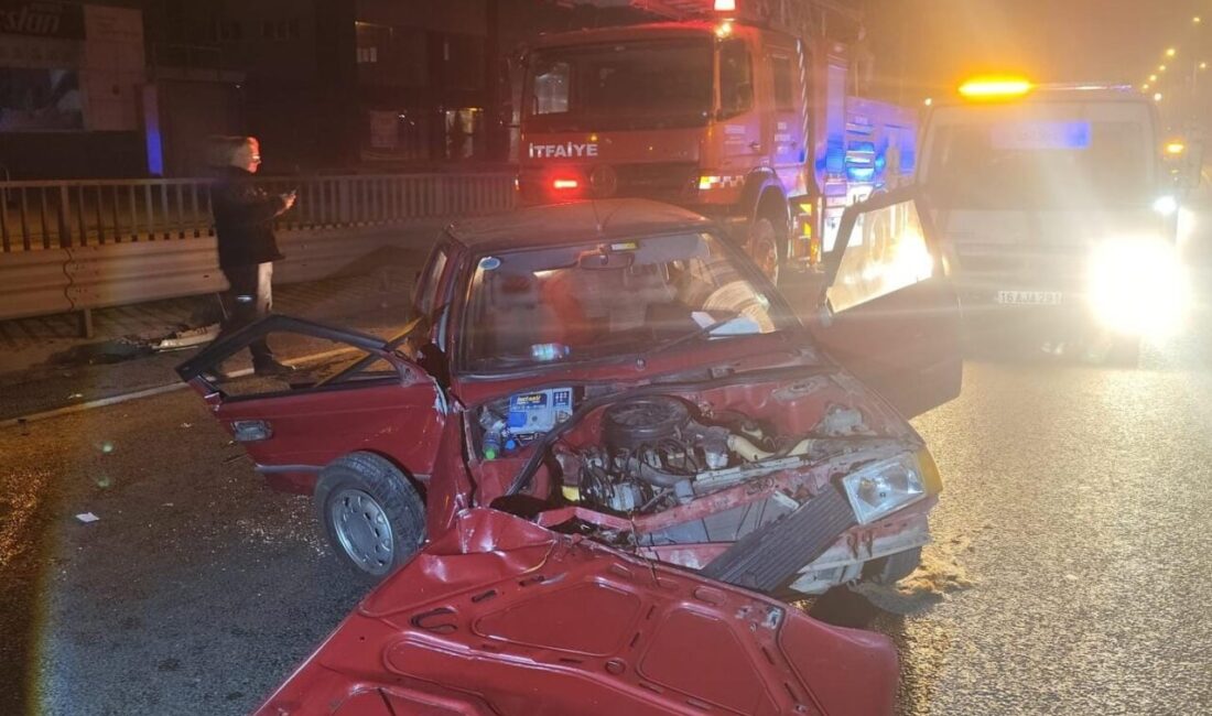 Bursa’nın İnegöl ilçesinde meydana gelen bir trafik kazasında, otomobilin kontrolden