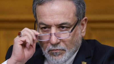 İran Dışişleri Bakanı Abbas Arakçi, Yemen’in toprak bütünlüğünü korumanın önemine