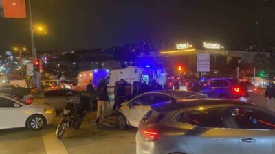Ankara’nın Etimesgut ilçesinde meydana gelen bir trafik kazasında, kırmızı ışık