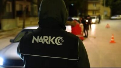 Isparta’da polis ekipleri tarafından gerçekleştirilen operasyonlarda 26 kişi yakalanırken, önemli