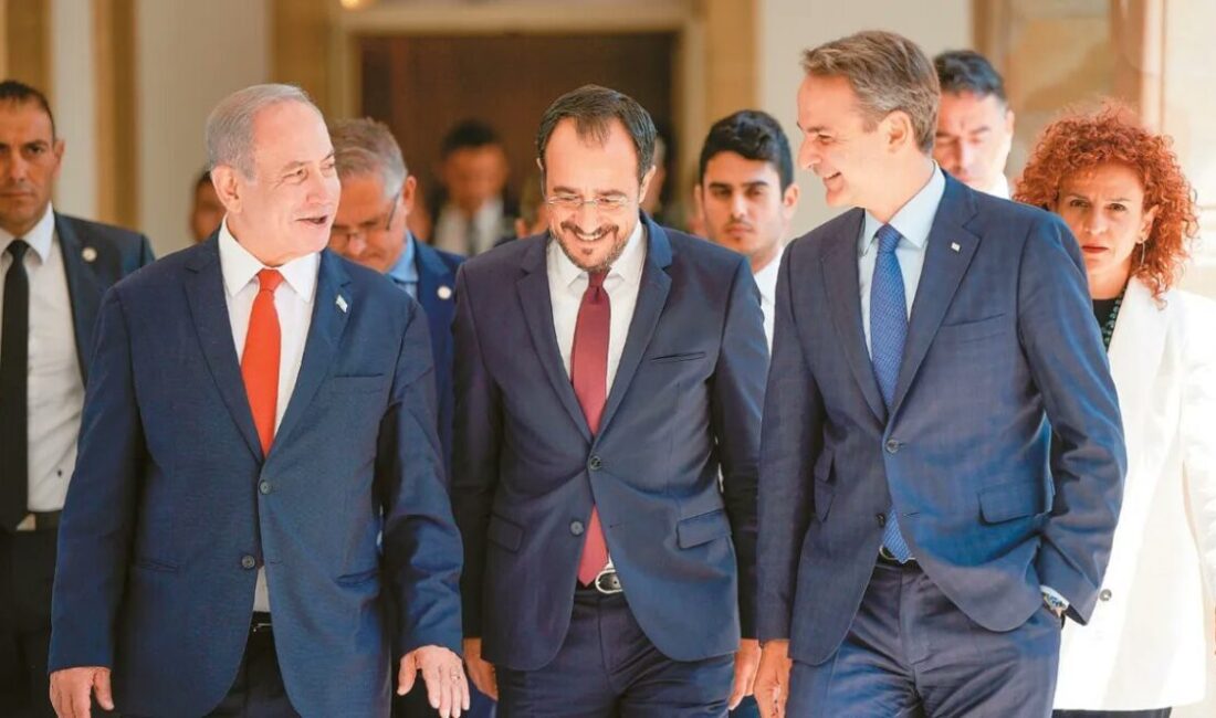 İsrail Başbakanı Binyamin Netanyahu, Yunanistan Başbakanı Kiryakos Miçotakis ve Güney