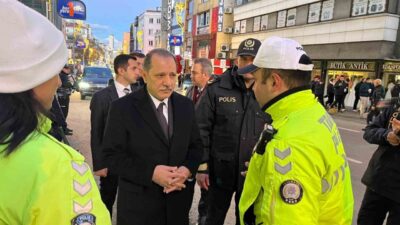 İstanbul İl Emniyet Müdürü Selami Yıldız, Kadıköy’de yeni yıl öncesi