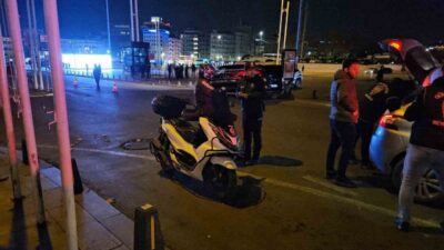 İstanbul Emniyet Müdürlüğü ekipleri, Taksim’de “Huzur İstanbul” uygulaması düzenledi. Bu