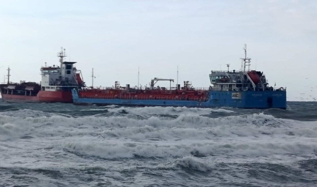 Florya’nın İstanbul açıklarında, Azerbaycan ve Türk bayraklı iki tankerden acil