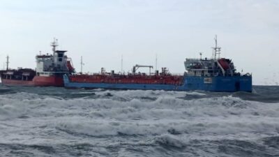 Florya’nın İstanbul açıklarında, Azerbaycan ve Türk bayraklı iki tankerden acil
