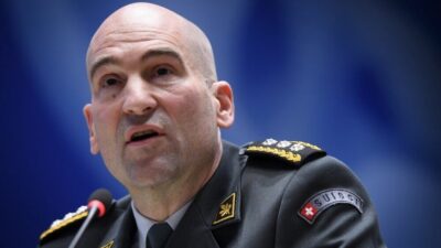 İsviçre Genelkurmay Başkanı Thomas Suessli, ülkenin tam ölçekli bir saldırıya