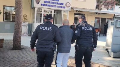 İzmir’de polis ekipleri tarafından aranan şüphelilerle ilgili yapılan operasyonlarda, Konak