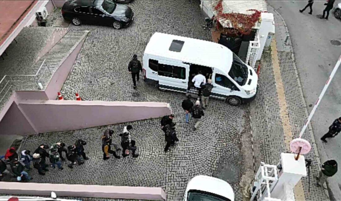 İzmir Emniyet Müdürlüğü, DEAŞ terör örgütü üyelerine karşı gerçekleştirilen operasyonda