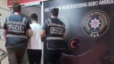 İzmir’in Karabağlar ve Gaziemir ilçelerinde gerçekleştirilen polis operasyonlarında, 22 yıl