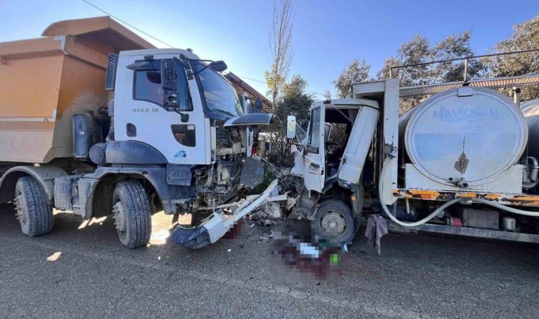 Ödemiş ilçesinde kamyon ile kamyonetin çarpışması sonucu meydana gelen trafik